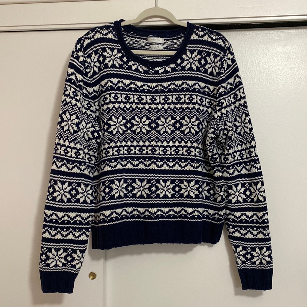 Van Heusen Christmas sweater